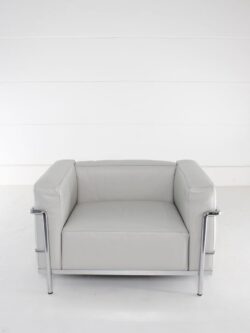 LoungesesselLe Corbusier Cassina LC2 Leder frontansicht