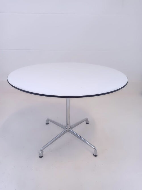 Bistrotisch rund von Vitra Modell Contract table weiss Chromgestell gebraucht Frontansicht